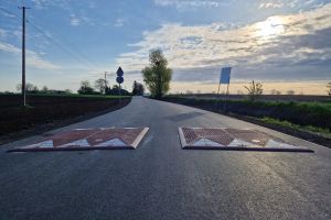 Przebudowana droga w Ostrowitem