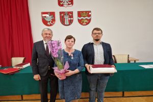 Odznaczeni jubilaci wraz z Wójtem Markiem Ryłowiczem