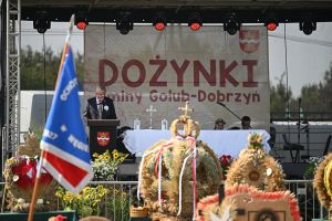 Wójt Marek Ryłowicz podczas przemówienia