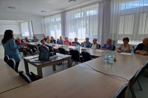 Uczestnicy klubu seniora