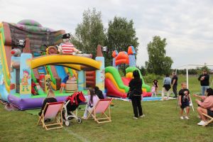 Uczestnicy obchodów 20-lecia drużyny LZS Białkowo