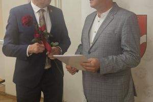 Woj Marek Ryłowicz i dyrektor Mirosław Suski