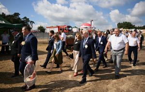 Przemarsz Władz powiatu i gminy