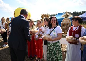 Tradycja wręczenia chlebów