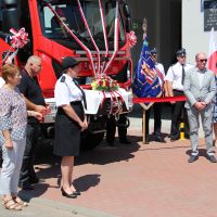 Uroczystość przekazania wozu strażackiego dla OSP Wrocki