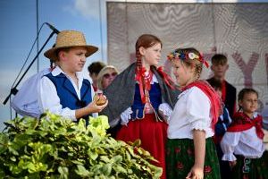 Występ zespołu ludowego