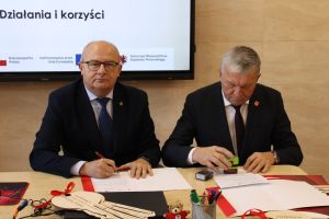 Przekazanie kluczy do pracowni językowych - projekt „EU-geniusz w świecie naukowych żywiołów”