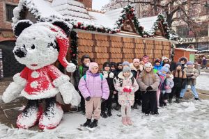 Uczniowie szkoły w Lisewie