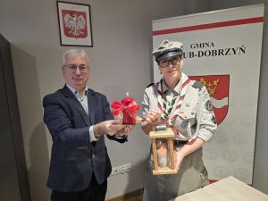Sekretarz Gminy Krzysztof Pieczka oraz Ewa Napolska, Komendantka Hufca ZHP Golub-Dobrzyń