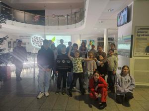 Uczestnicy klubu podczas zajęć