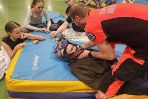 Klub Młodzieżowy Wrocki- zajęcia z pierwszej pomocy 11