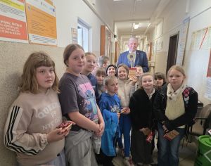 Uczestnicy klubu młodzieżowego z Gałczewa