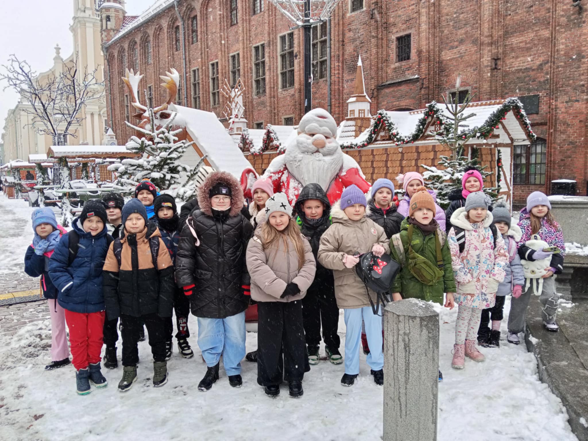 Uczniowie szkoły w Lisewie