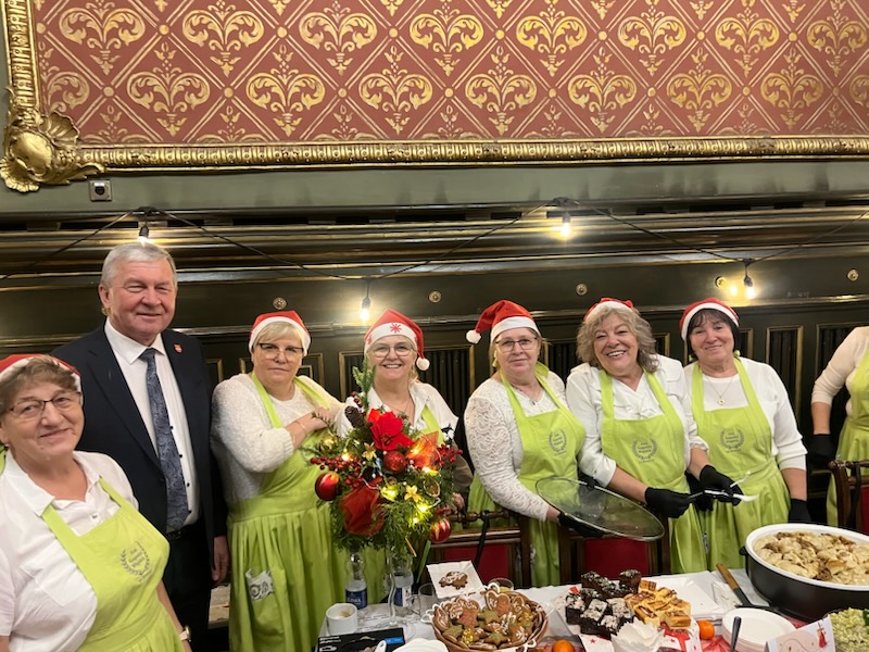 Wójt Marek Ryłowicz i KGW Wrocki